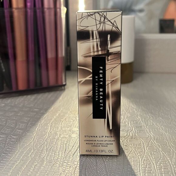 ⭐️HOST PICK⭐️ Fenty Beauty Stunna Lip Paint - Picture 5 of 7